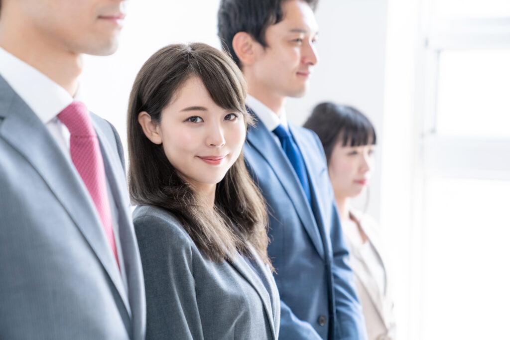 【2024年最新版】入社式や卒業式の芸能人サプライズ出演特集